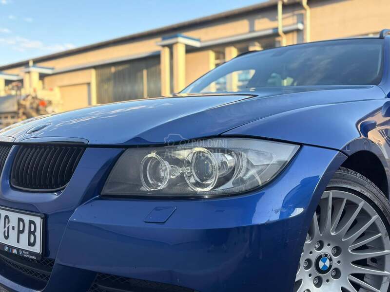 BMW 320 