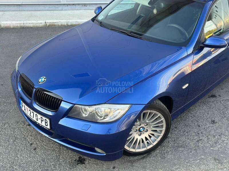 BMW 320 