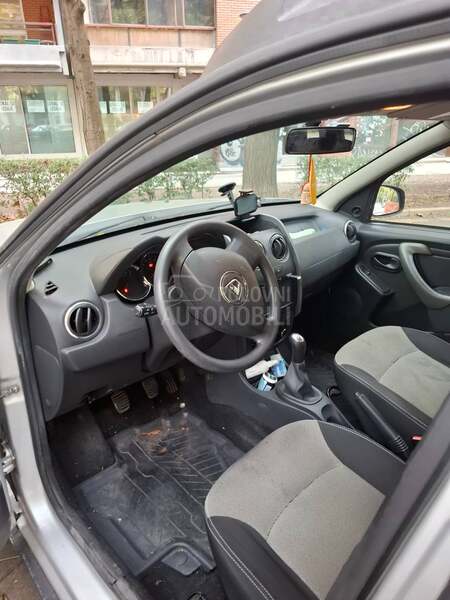 Dacia Duster 1.6