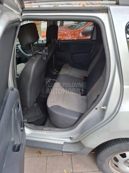 Dacia Duster 1.6