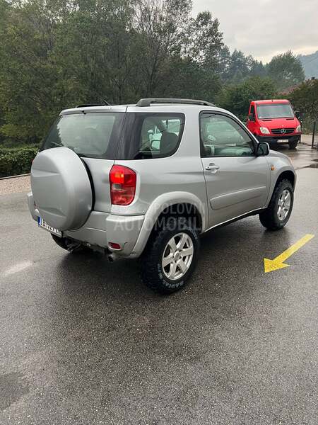 Toyota RAV 4 toyota rav4