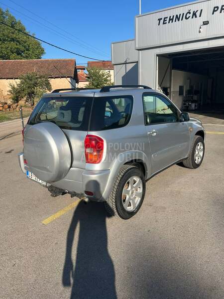 Toyota RAV 4 toyota rav4