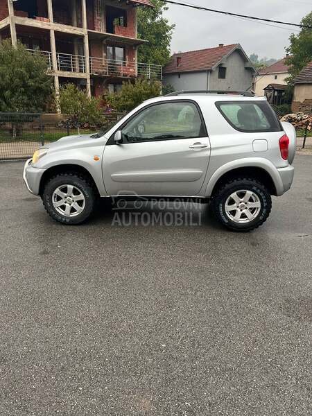 Toyota RAV 4 toyota rav4