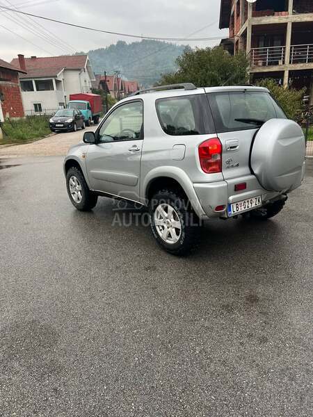 Toyota RAV 4 toyota rav4