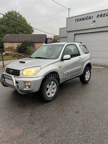 Toyota RAV 4 toyota rav4