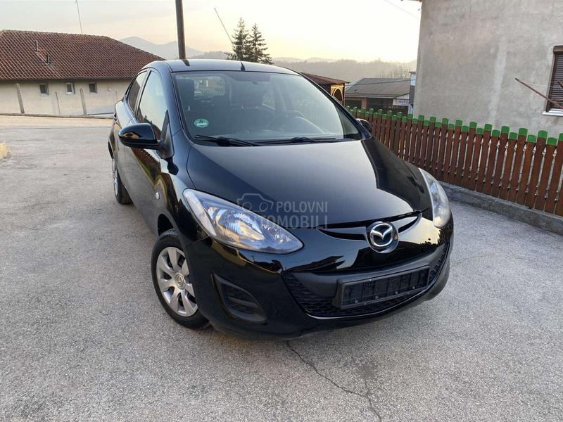 Mazda 2 