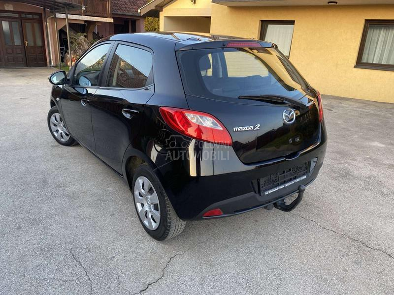Mazda 2 