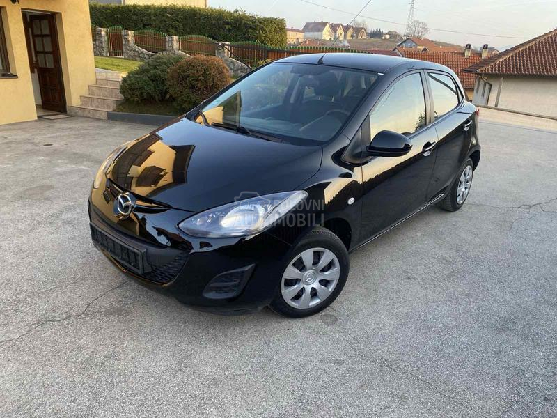 Mazda 2 
