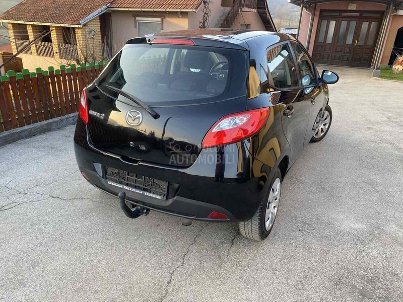 Mazda 2 