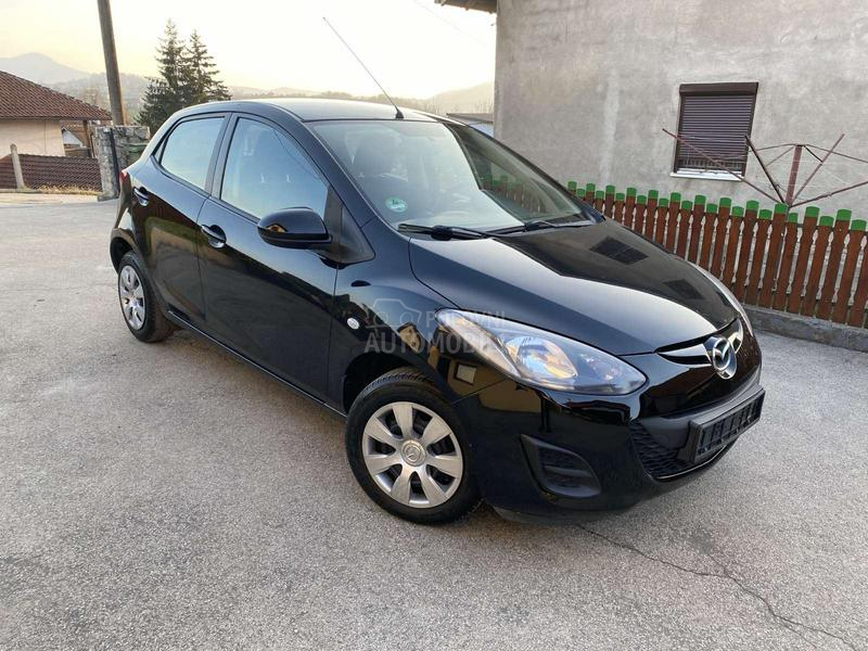 Mazda 2 