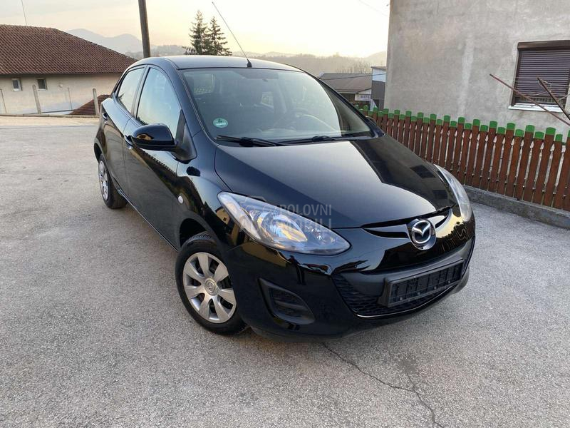 Mazda 2 