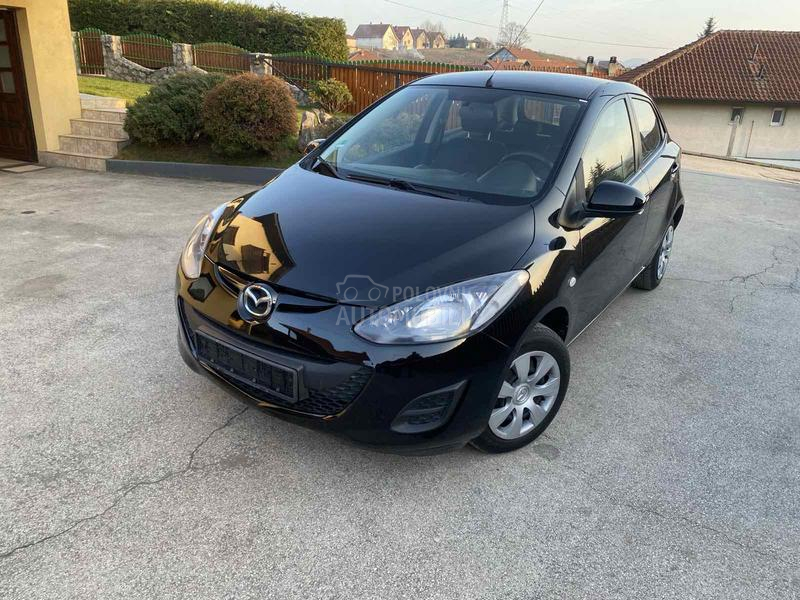 Mazda 2 