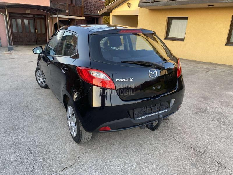 Mazda 2 