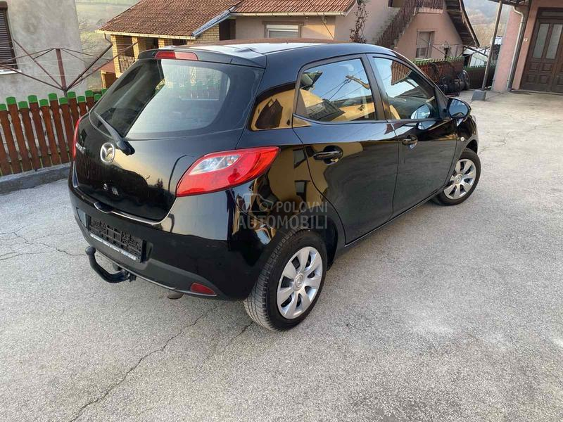 Mazda 2 