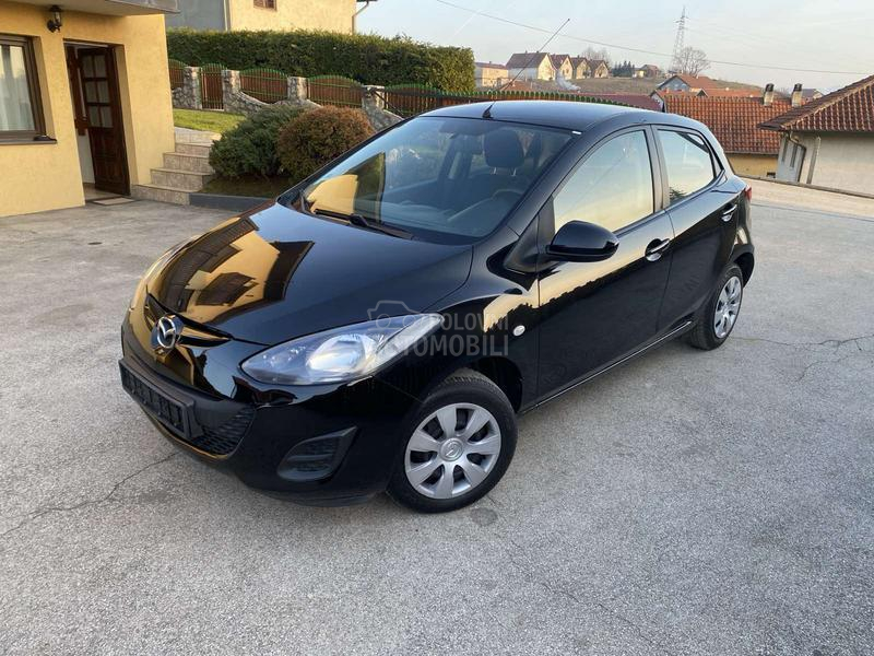 Mazda 2 
