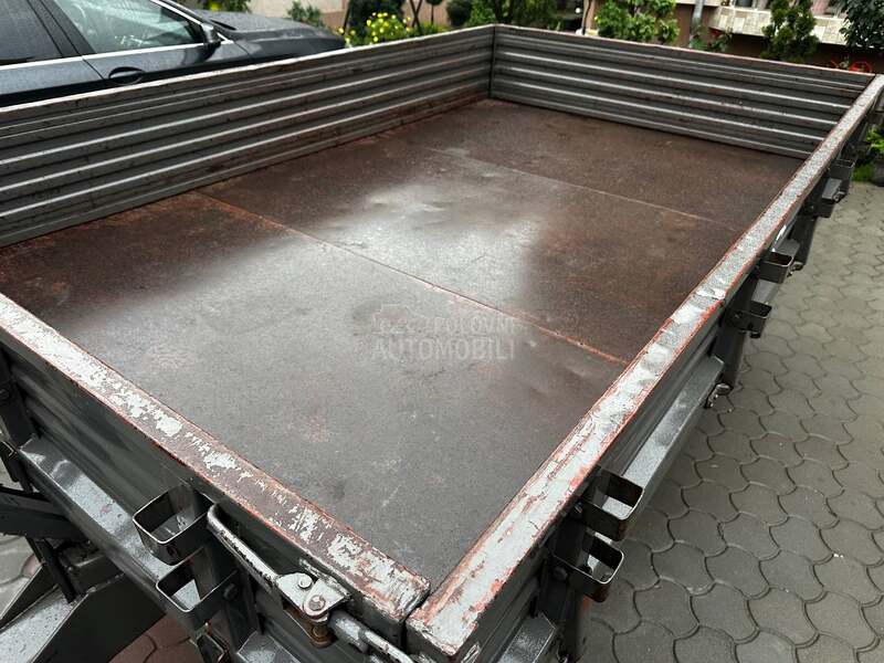 IMT 635.35 PRIKOLICA