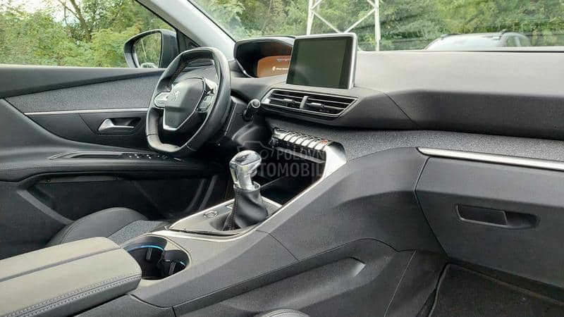 Peugeot 3008 ALLURE
