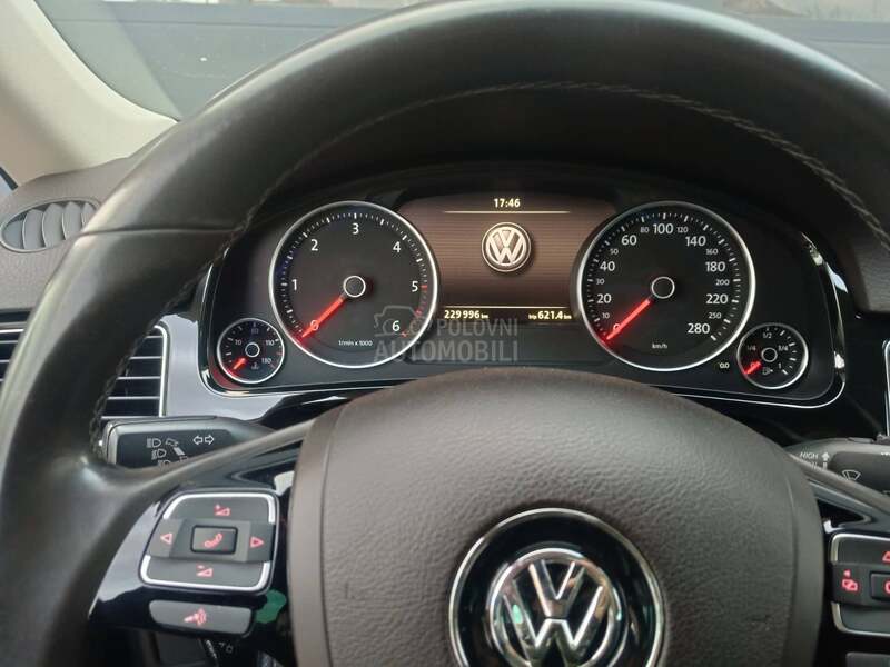 Volkswagen Touareg 3.0 tdi