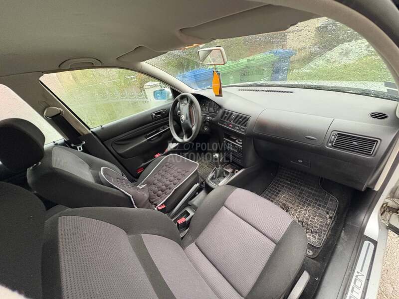 Volkswagen Golf 4 1.6