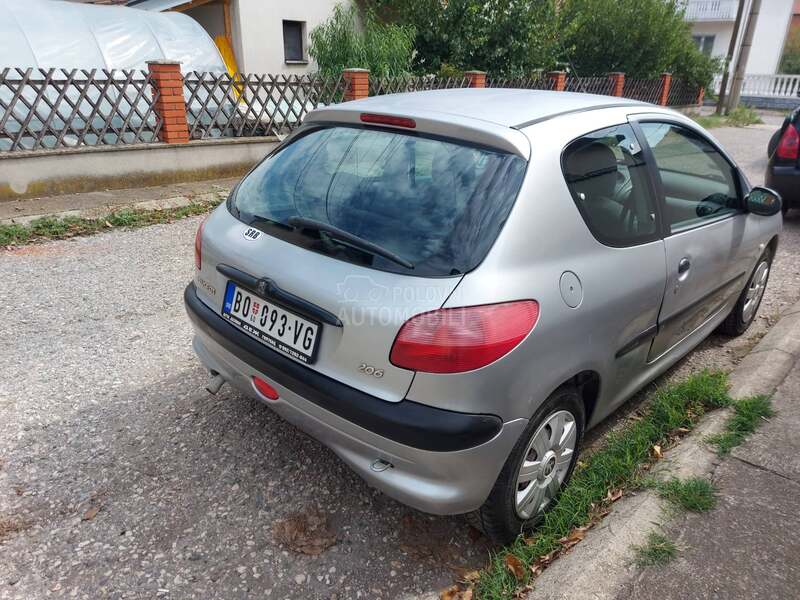 Peugeot 206 Povooljno