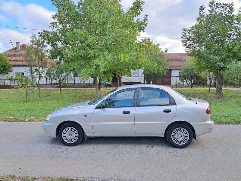 Daewoo Lanos 1.6