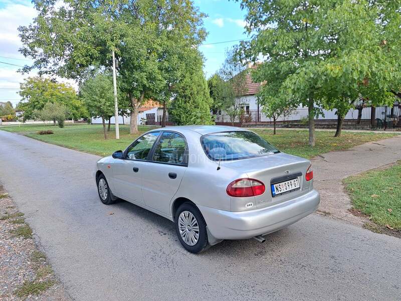 Daewoo Lanos 1.6