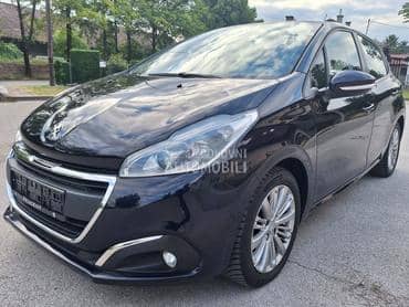 Peugeot 208 POGLEDATI TEXT