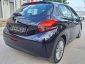 Peugeot 208 POGLEDATI TEXT