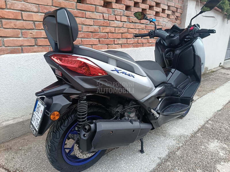 Yamaha X Max 300