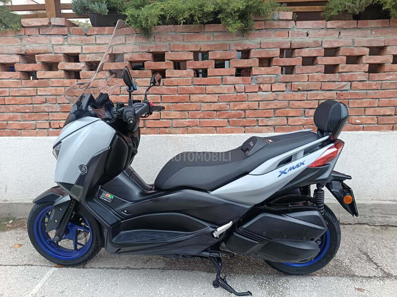 Yamaha X Max 300