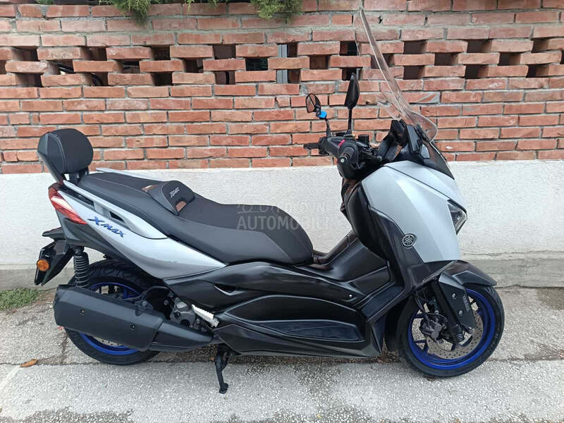 Yamaha X Max 300