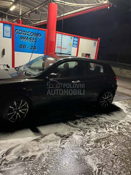 Alfa Romeo 147 