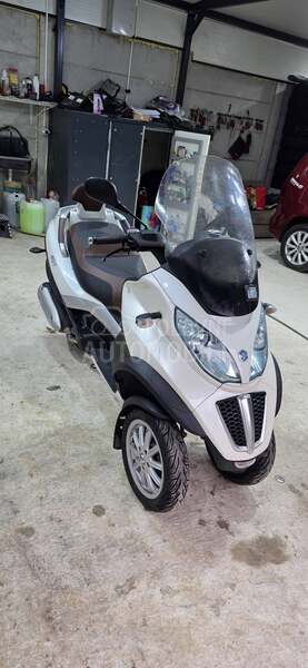 Piaggio MP3