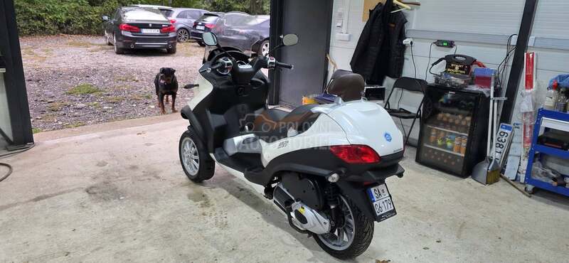 Piaggio MP3