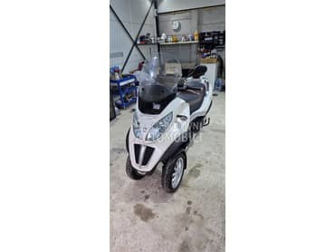 Piaggio MP3