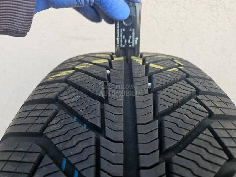 Point S 225/55 R17 Zimska