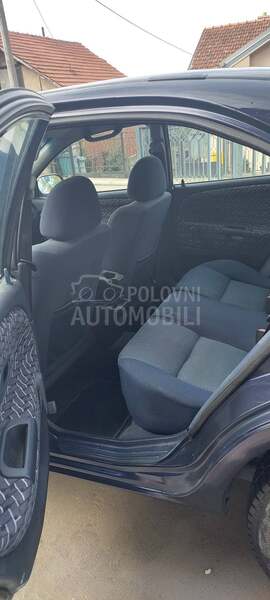 Mitsubishi Carisma 1,9