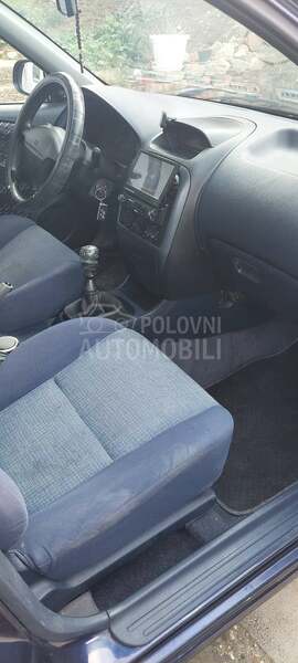Mitsubishi Carisma 1,9