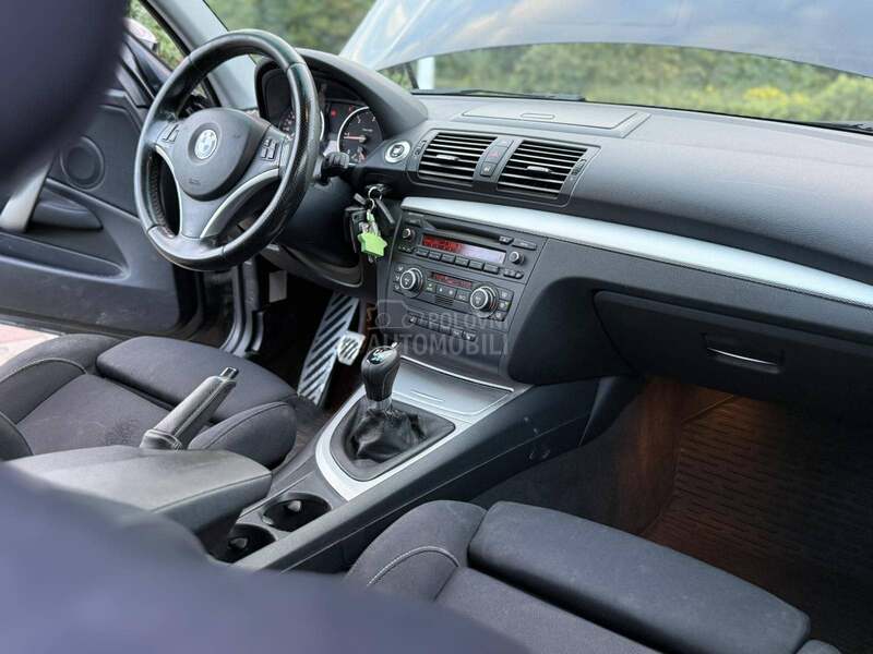 BMW 120 