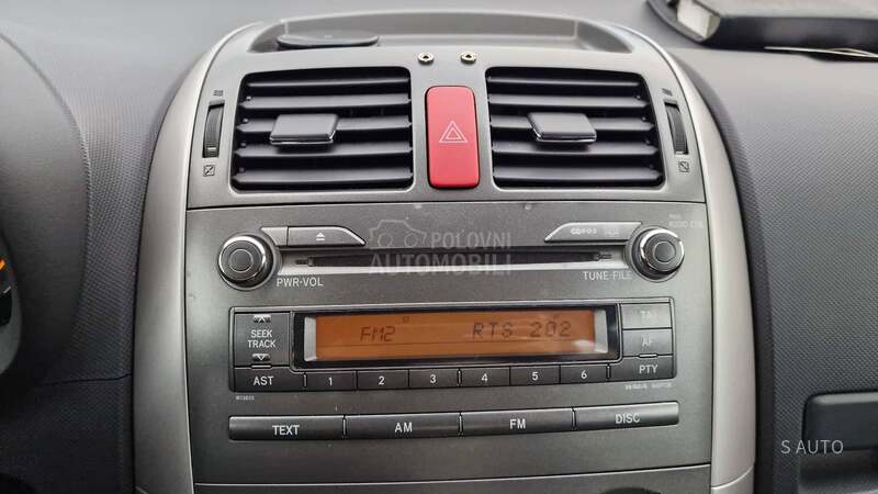 Toyota Auris KREDlTl BEZ UCESCA