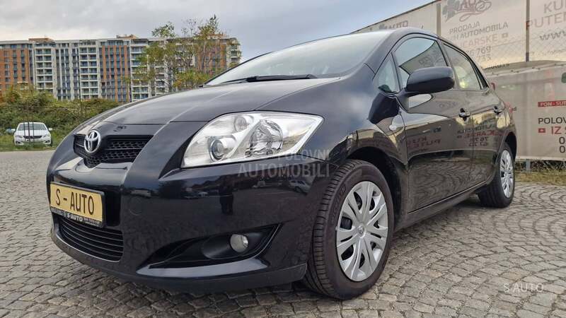 Toyota Auris KREDlTl BEZ UCESCA