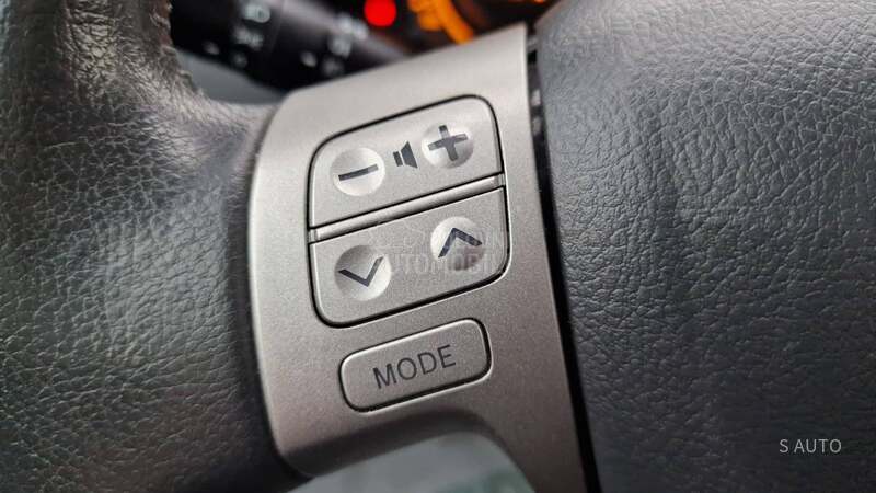 Toyota Auris KREDlTl BEZ UCESCA