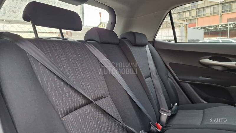 Toyota Auris KREDlTl BEZ UCESCA