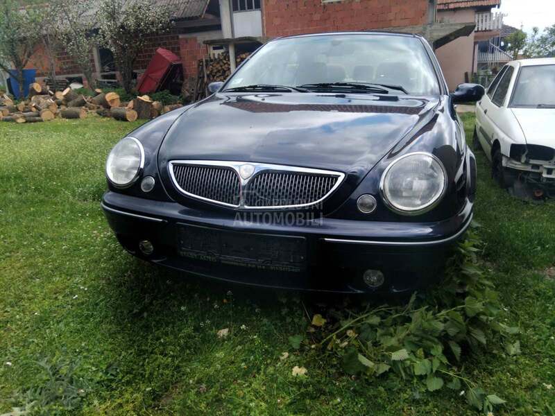 Lancia Lybra 