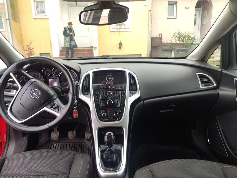 Opel Astra J 1,4 T