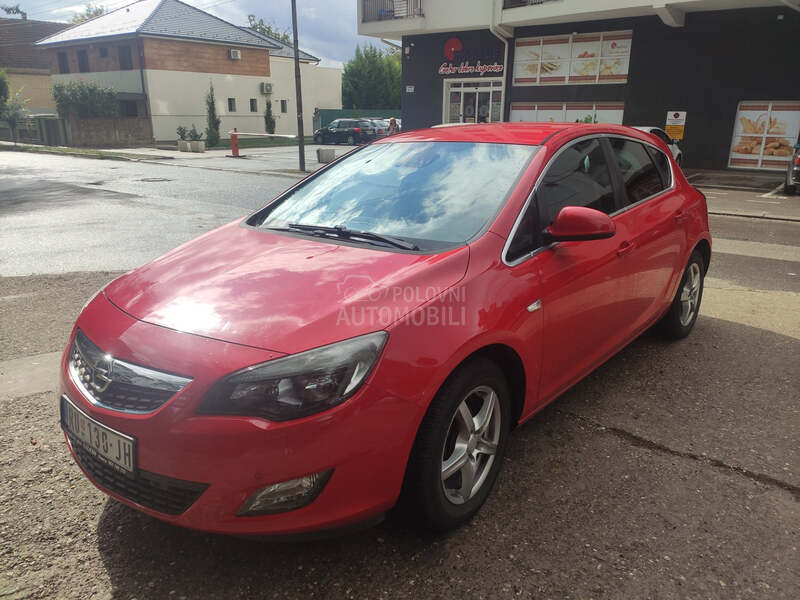 Opel Astra J 1,4 T
