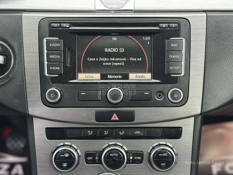 Volkswagen Passat B7 N A V I / N O V