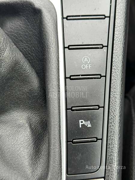 Volkswagen Passat B7 N A V I / N O V