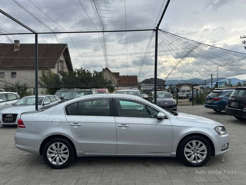 Volkswagen Passat B7 N A V I / N O V
