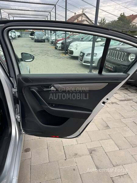 Volkswagen Passat B7 N A V I / N O V